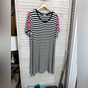 Striped Black and White Knee Length T-Shirt Dress with Buttons & Pink Accents